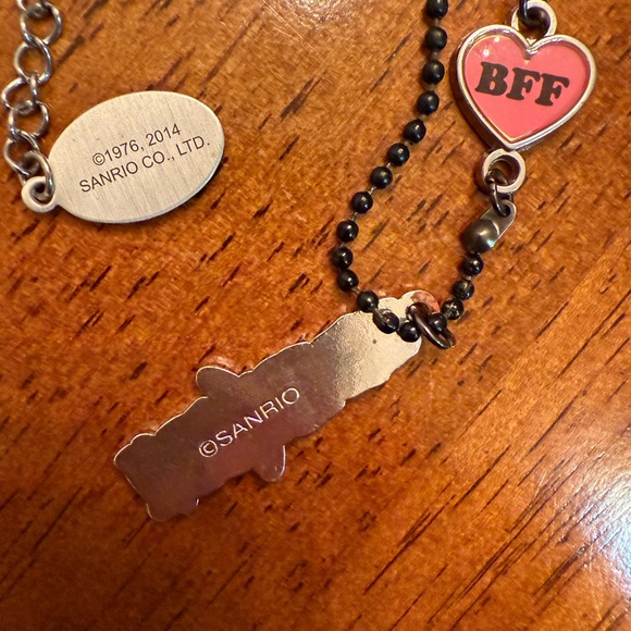 Hello Kitty Charm Necklace - Picture 5 of 5